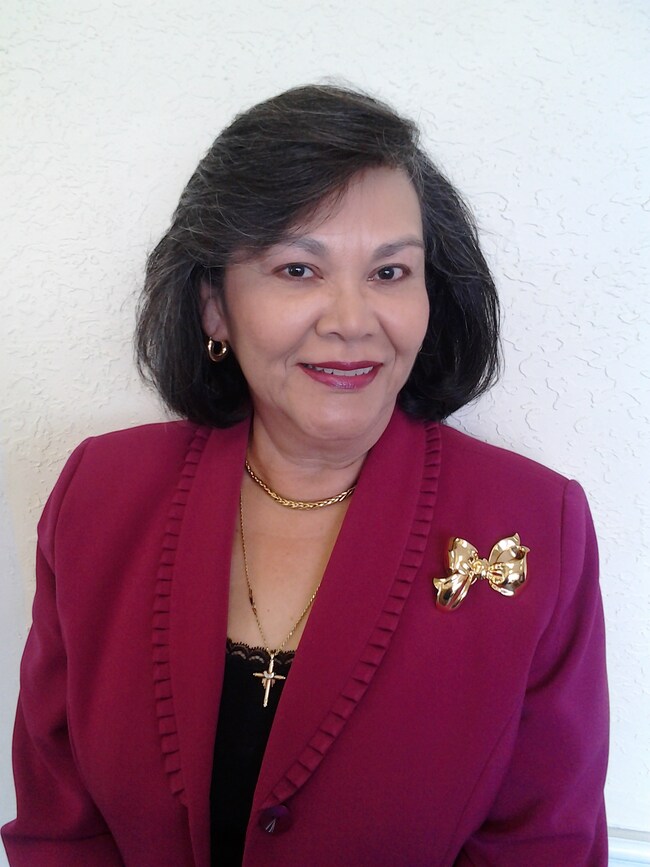Olivia Baca Real Estate Agent - The Keyes Company