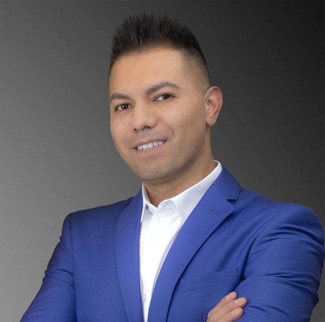 Agent Photo