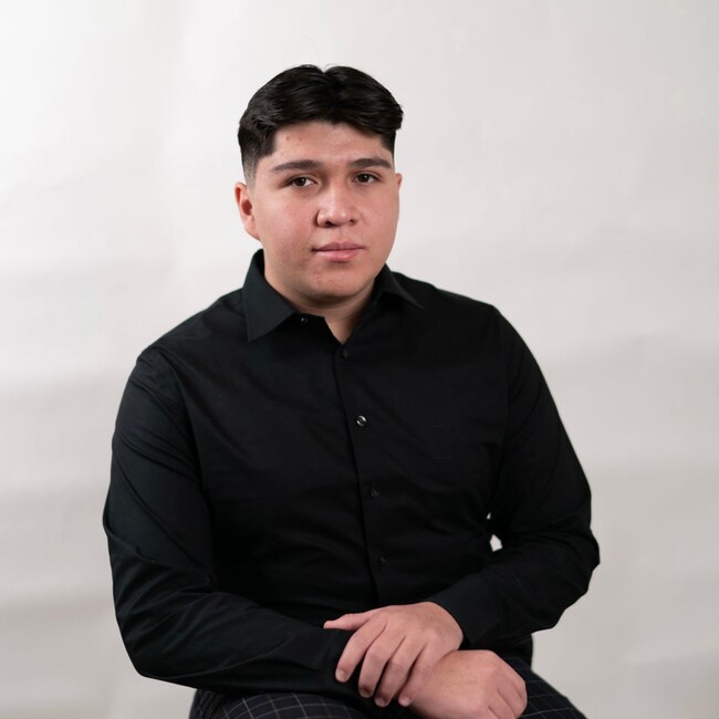 Agent Photo