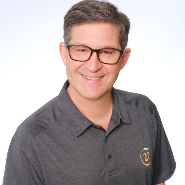 Agent Photo