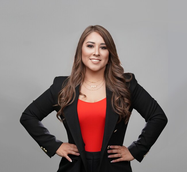 Agent Photo