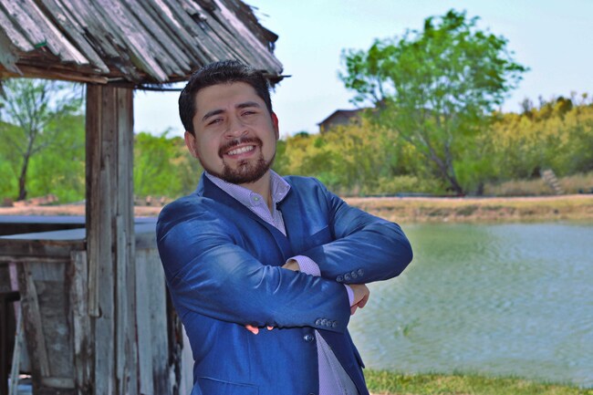 Agent Photo