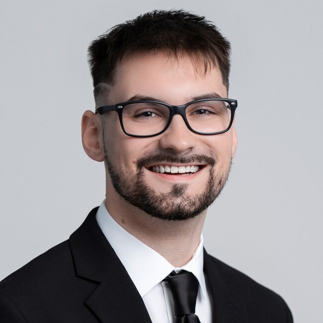 Agent Photo