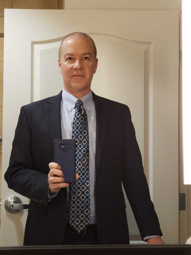 Agent Photo