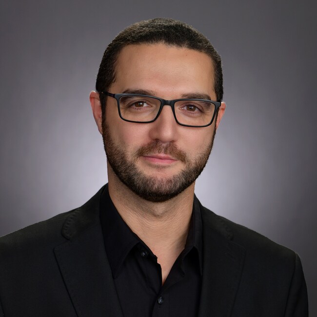 Agent Photo