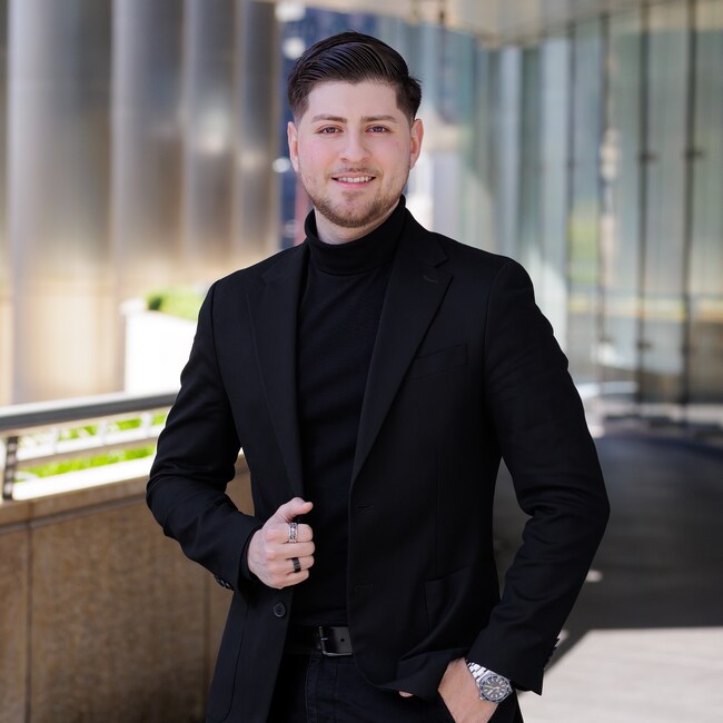 Agent Photo