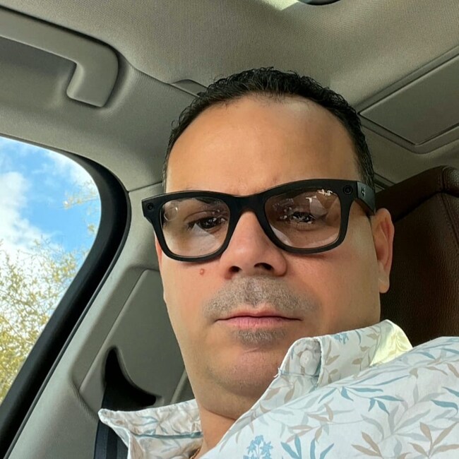 Agent Photo