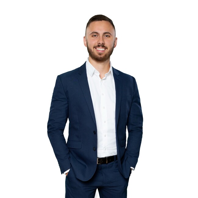 Agent Photo