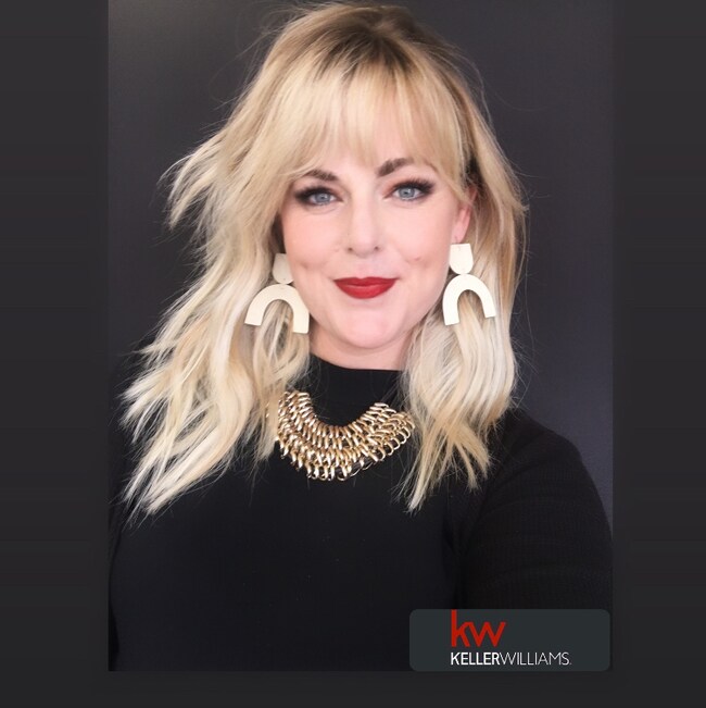 Agent Photo