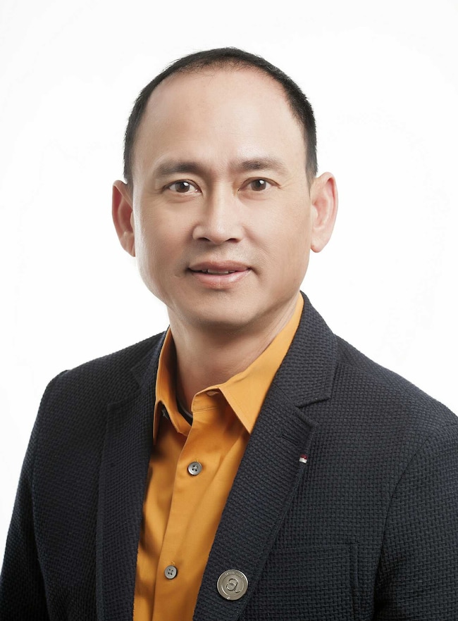 Agent Photo