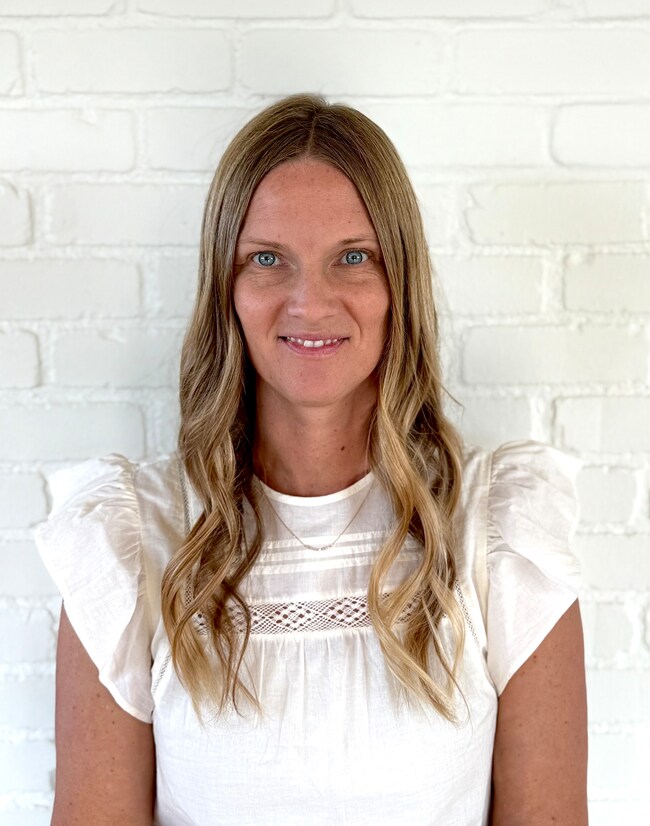 Jennifer Johnson Real Estate Agent - Dominion Group Properties
