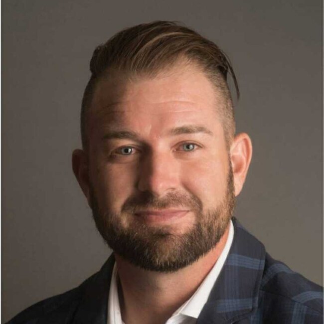 Agent Photo