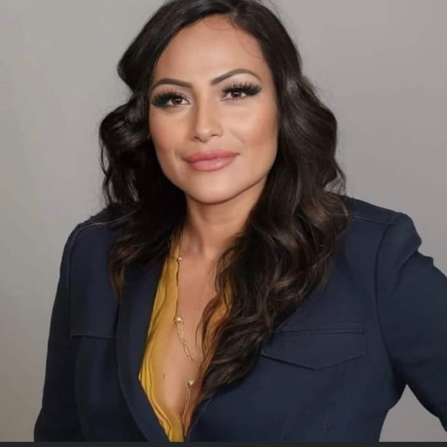 Agent Photo