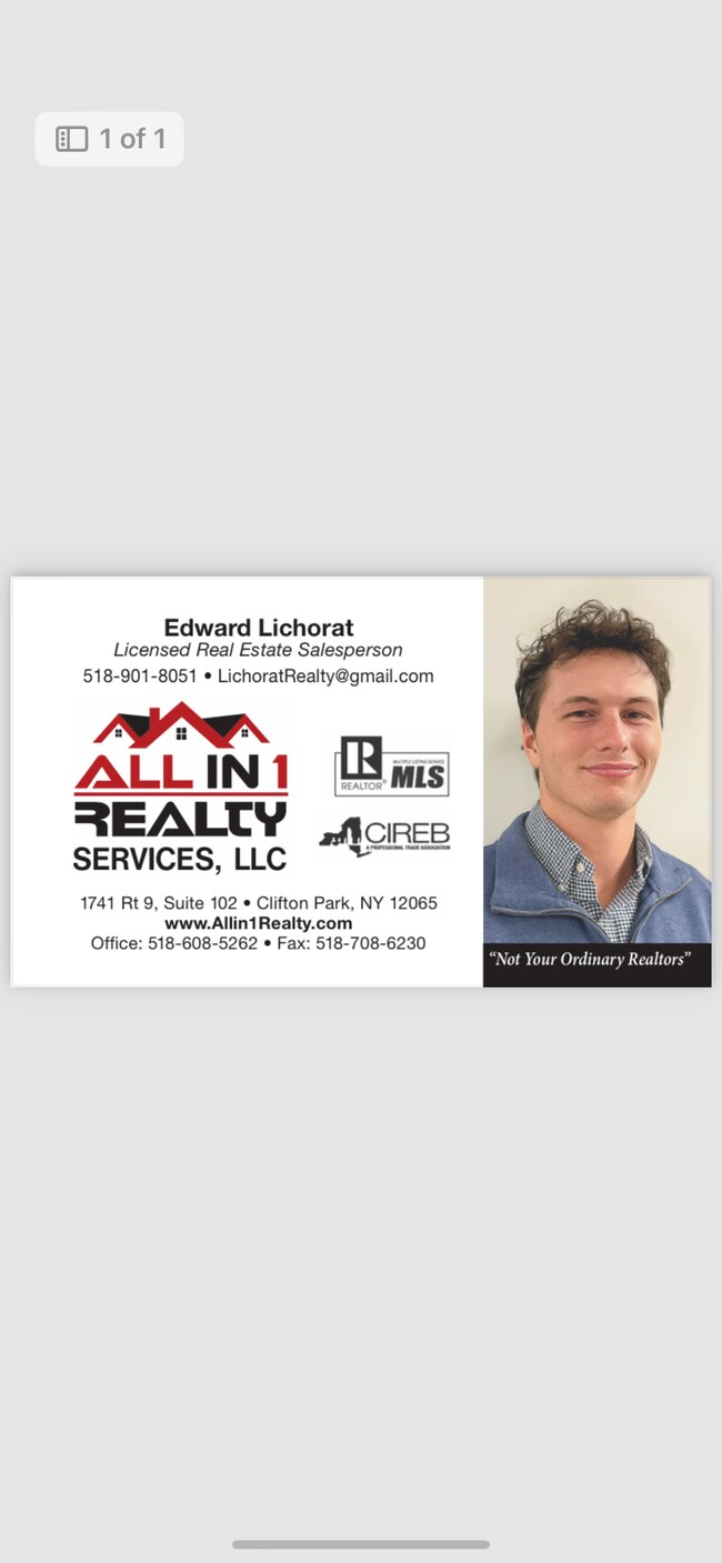 Agent Photo