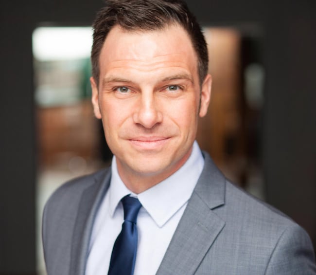 Agent Photo