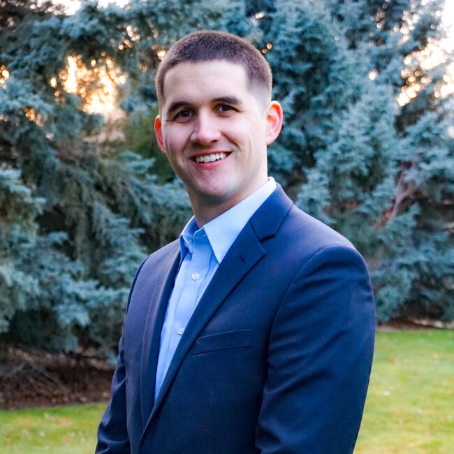 Agent Photo