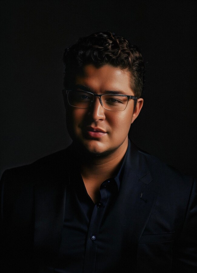 Agent Photo
