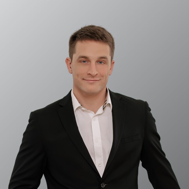 Agent Photo