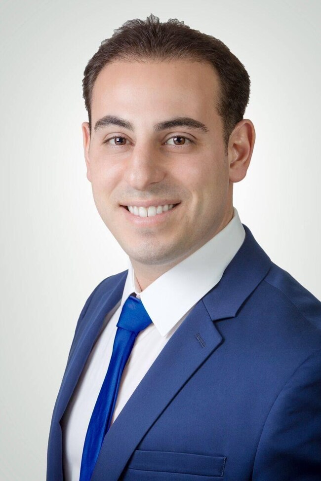 Agent Photo