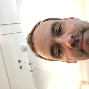 Agent Photo