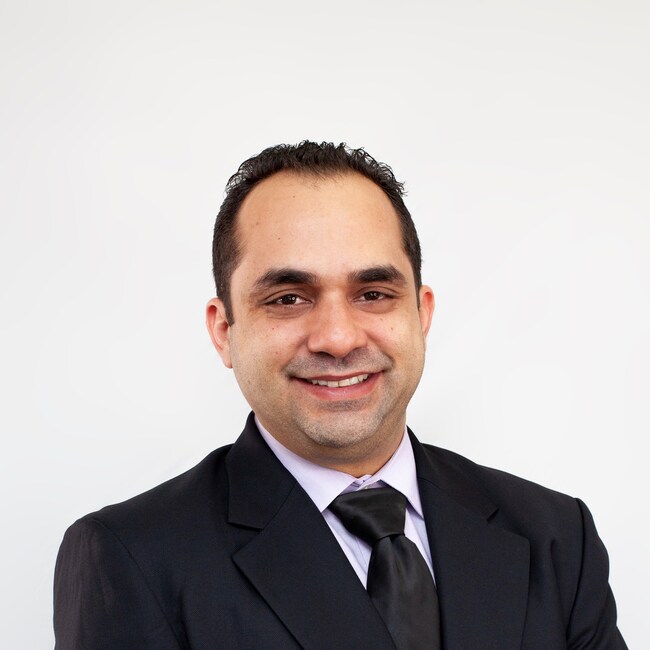 Agent Photo