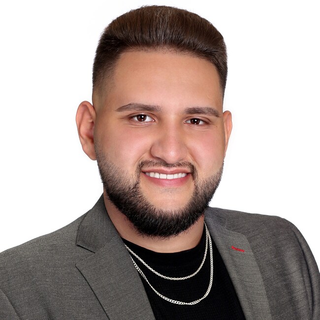 Agent Photo