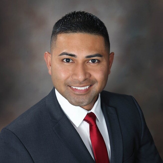 Agent Photo