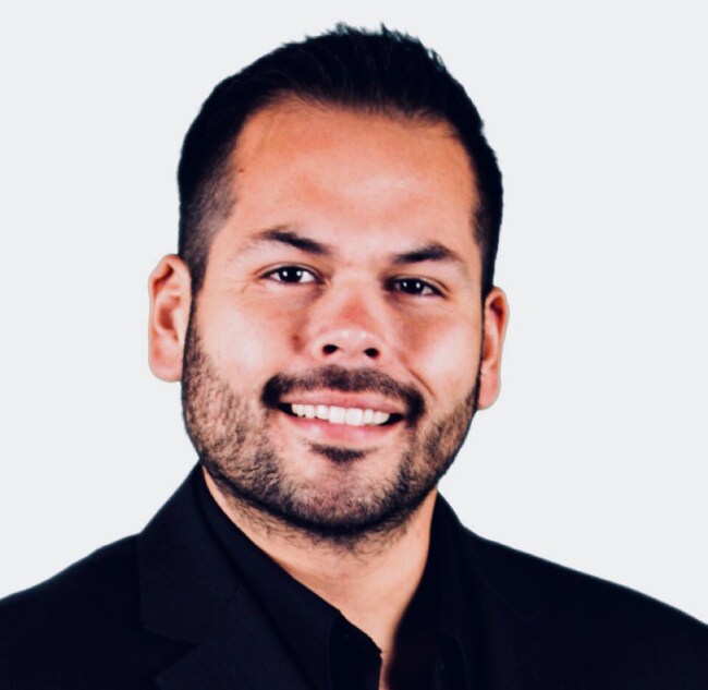 Agent Photo