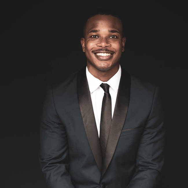 Agent Photo