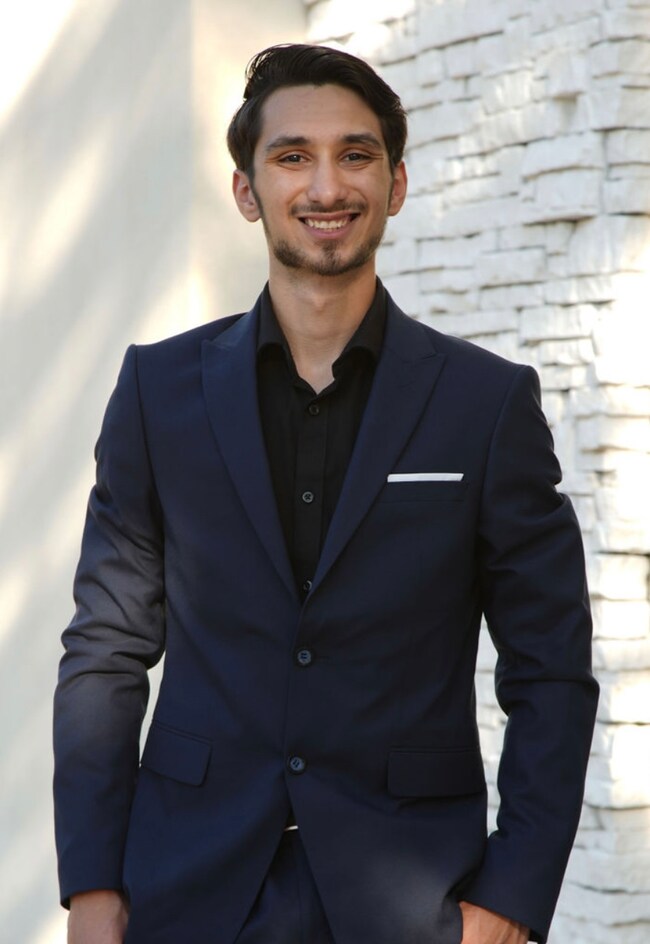Agent Photo