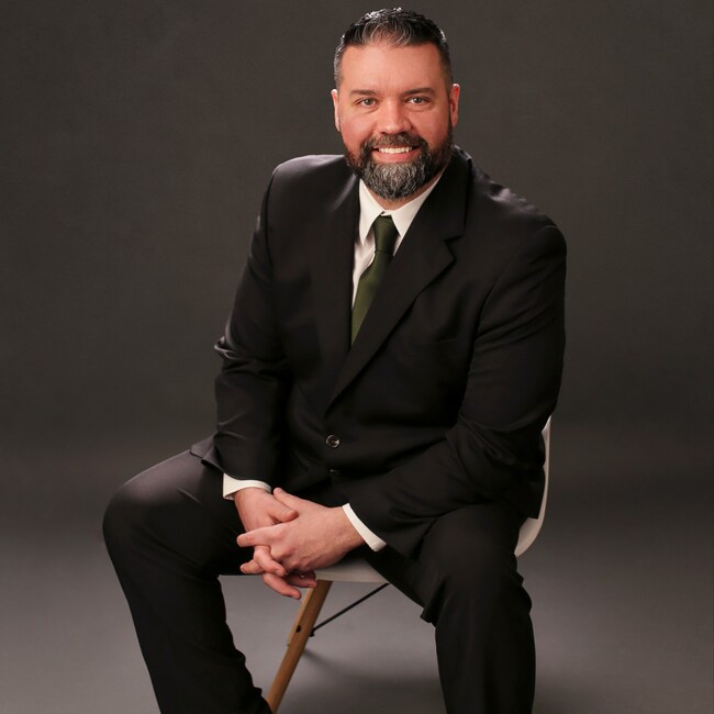 Agent Photo