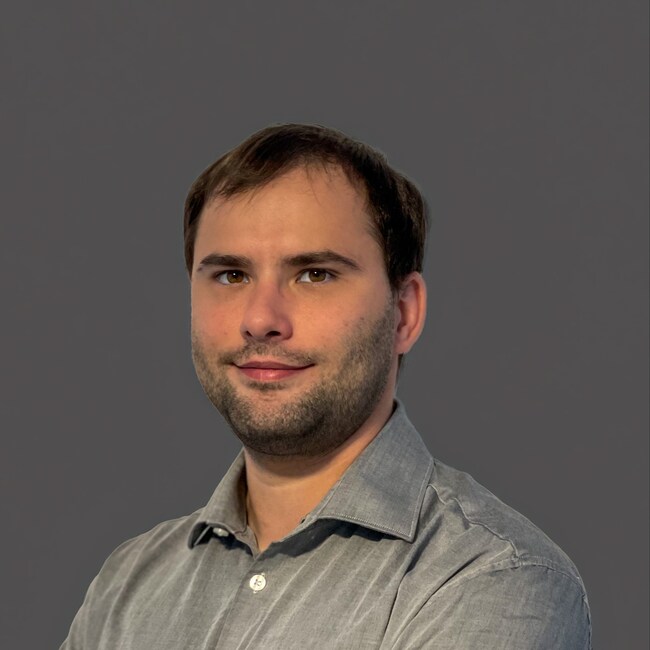Agent Photo