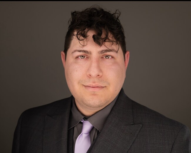 Agent Photo