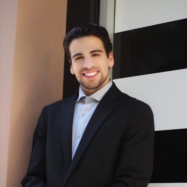 Agent Photo