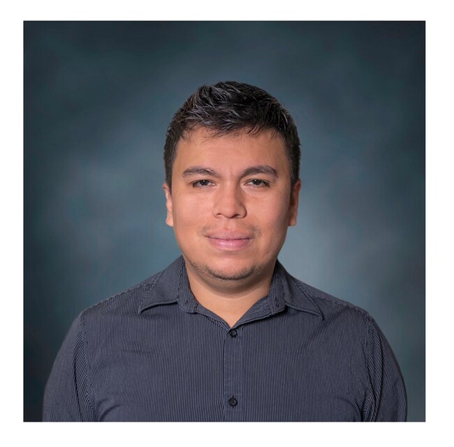 Agent Photo