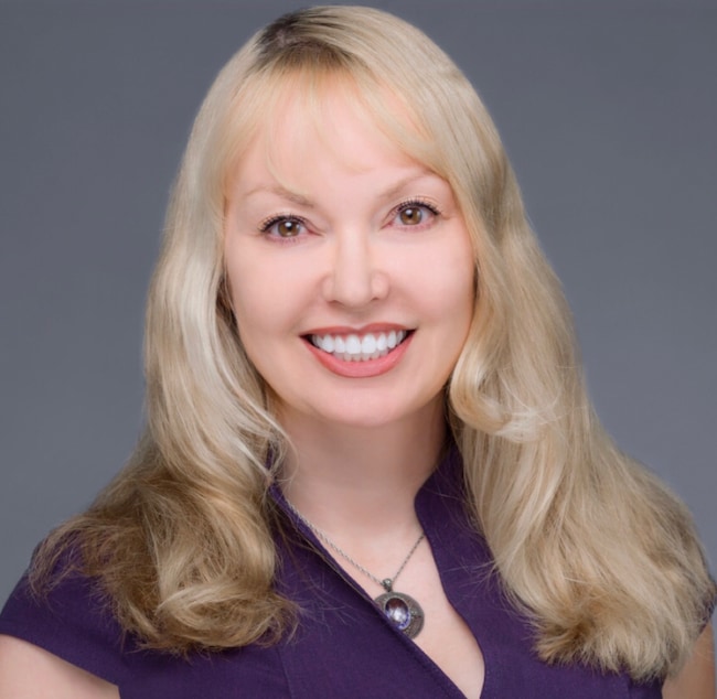 Mia Stromberg Real Estate Agent - LPT Realty, Inc