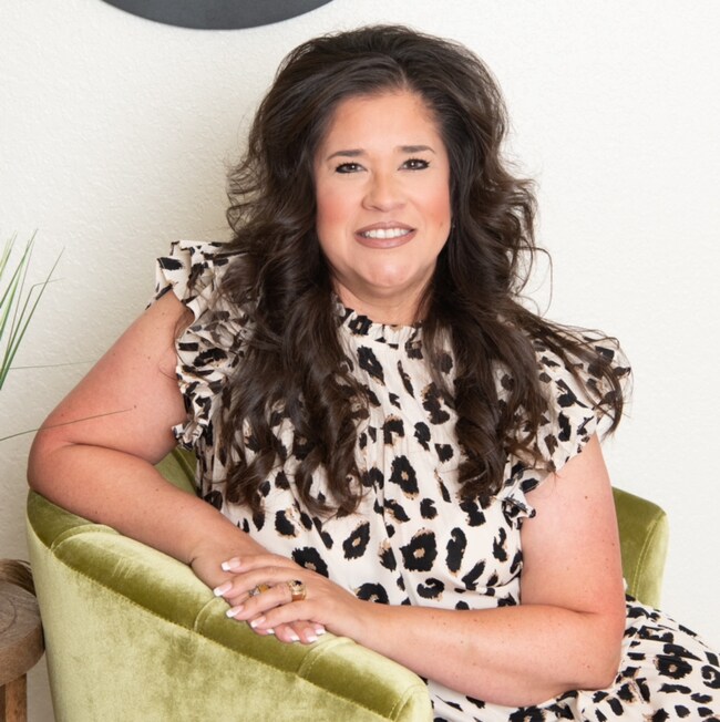 Cindy Proctor Real Estate Agent - Bricks and Branches Realty