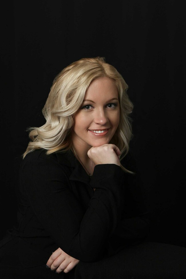 Keara Cleary Real Estate Agent - Champion Realty, Inc.