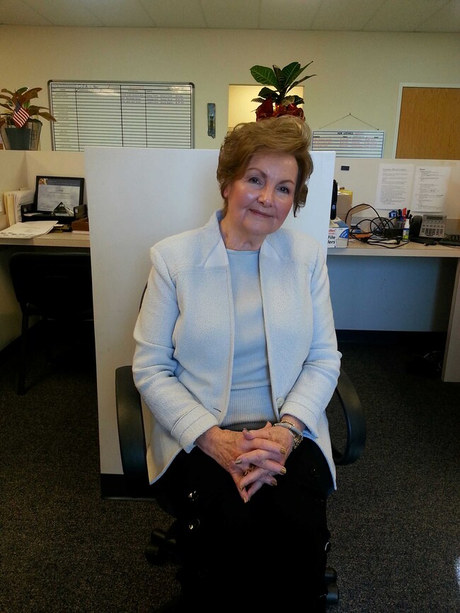 Pat Miles Real Estate Agent - Coldwell Banker Premier