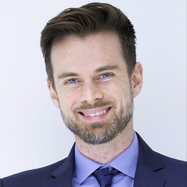 Agent Photo