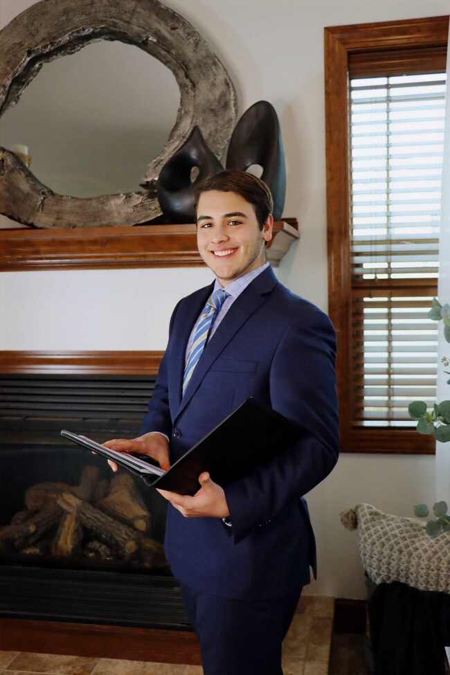 Agent Photo