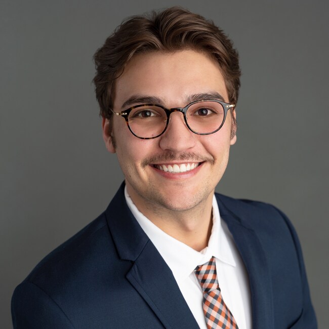 Agent Photo