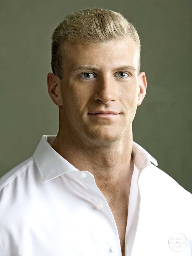 Agent Photo