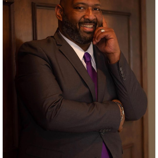 Agent Photo