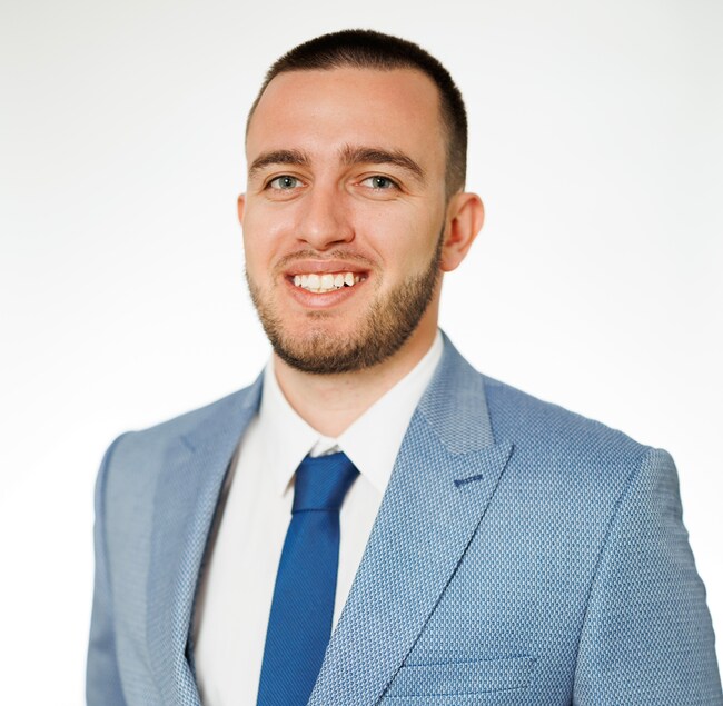 Agent Photo