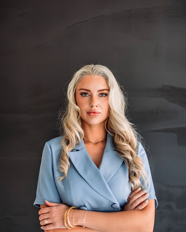 Agent Photo