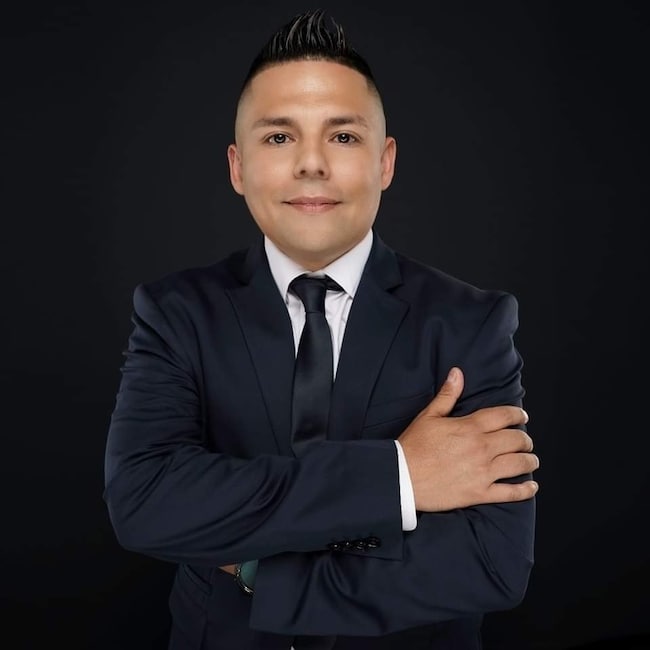 Agent Photo
