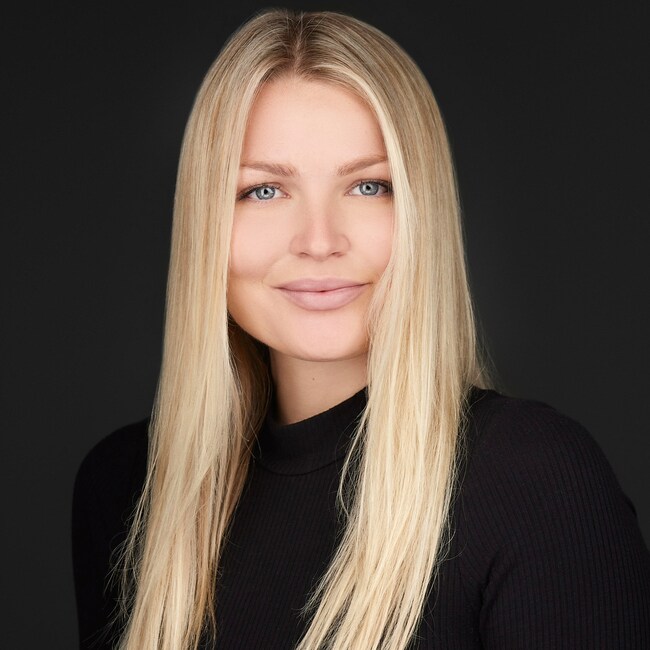 Agent Photo