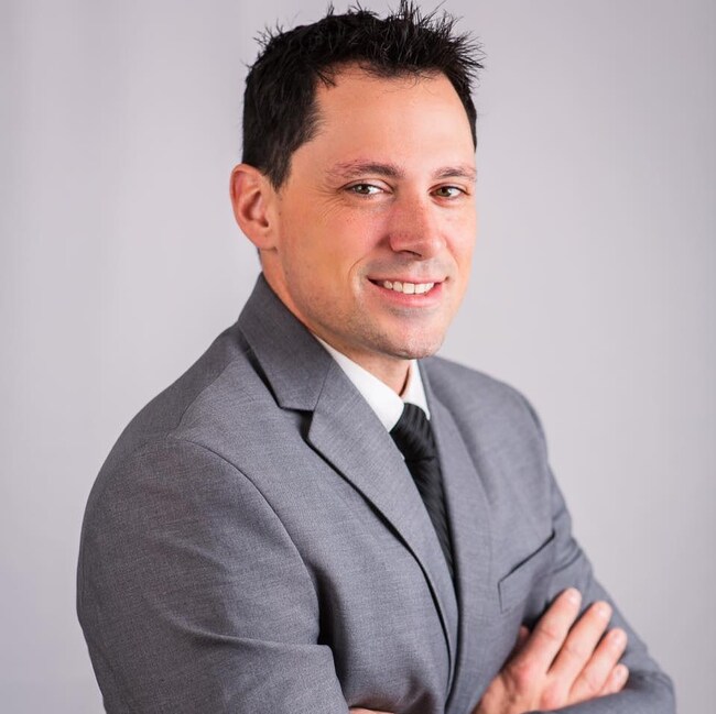 Agent Photo