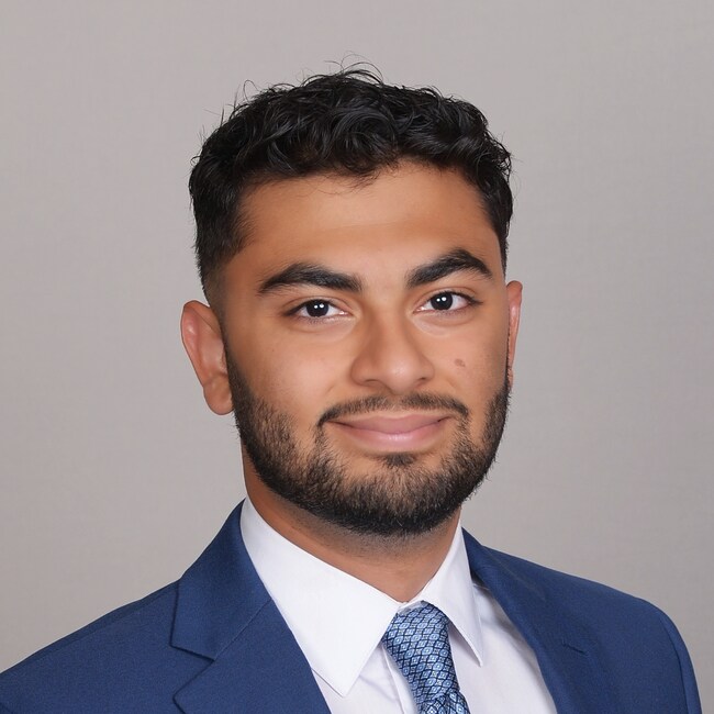 Agent Photo